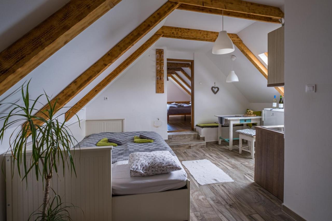 Tagyon Birtok Mandula Apartmanhaz ภายนอก รูปภาพ